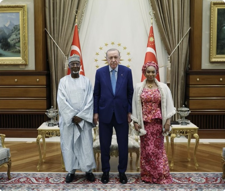 Cumhurbaşkanı Erdoğan, Nijerya Büyükelçisi ve Nijerya heyetiyle